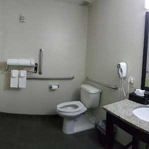 Queen Room Disability Access or Non-Smoking